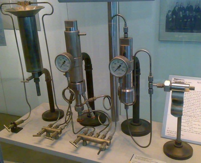 Photo of Fritz Haber lab equipment used to synthesize ammonia for Cloverly blog post about ammonia as a sustainable fuel